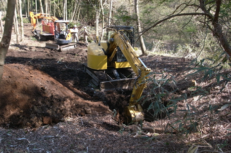 バックホウ掘削の画像