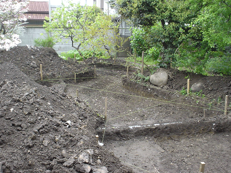 個人様宅ビオトープ 掘削