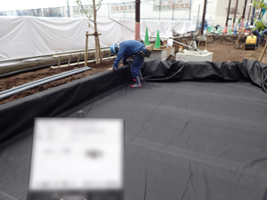 遮水シート設置