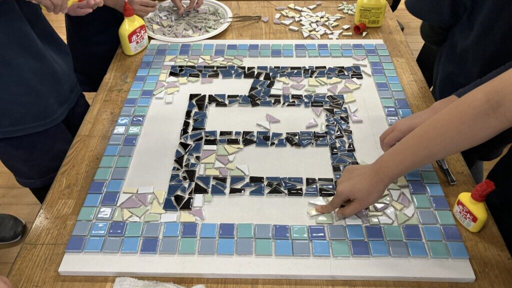 モザイクタイルプレートづくり